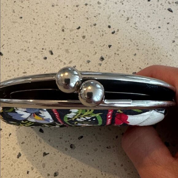 Vera Bradley Poppy Fields Cotton Quilted Double Kiss Lock Coin Purse Retired EUC - Picture 10 of 10